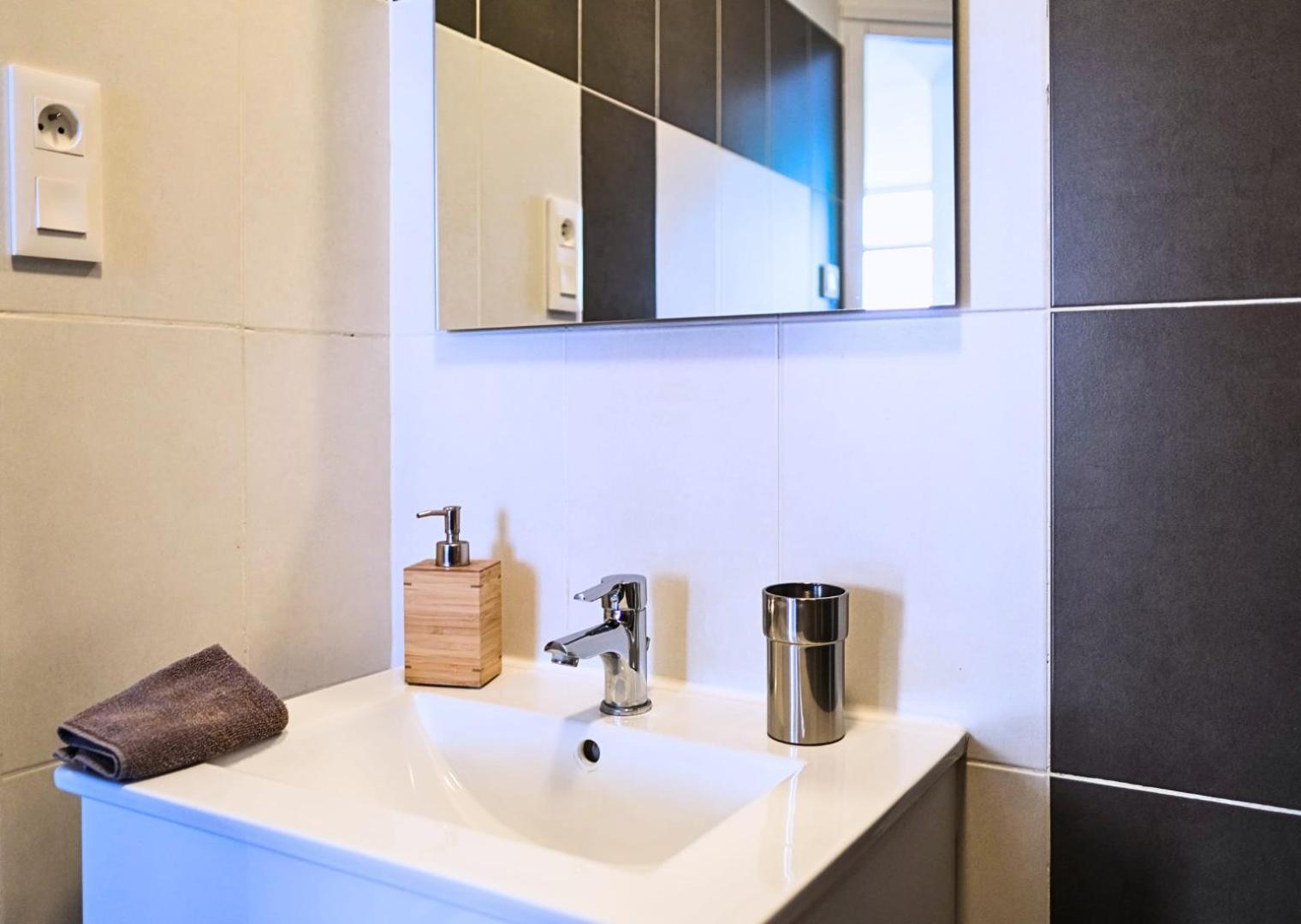 Appartement - Parking Prive Gratuit, Proche Centre-Ville Et Gare De Saint-Omer Saint-Omer (Pas-de-Calais) Ngoại thất bức ảnh
